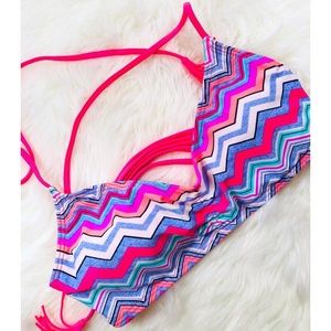 Xhilaration Tribal Print Bikini Top✨LARGE